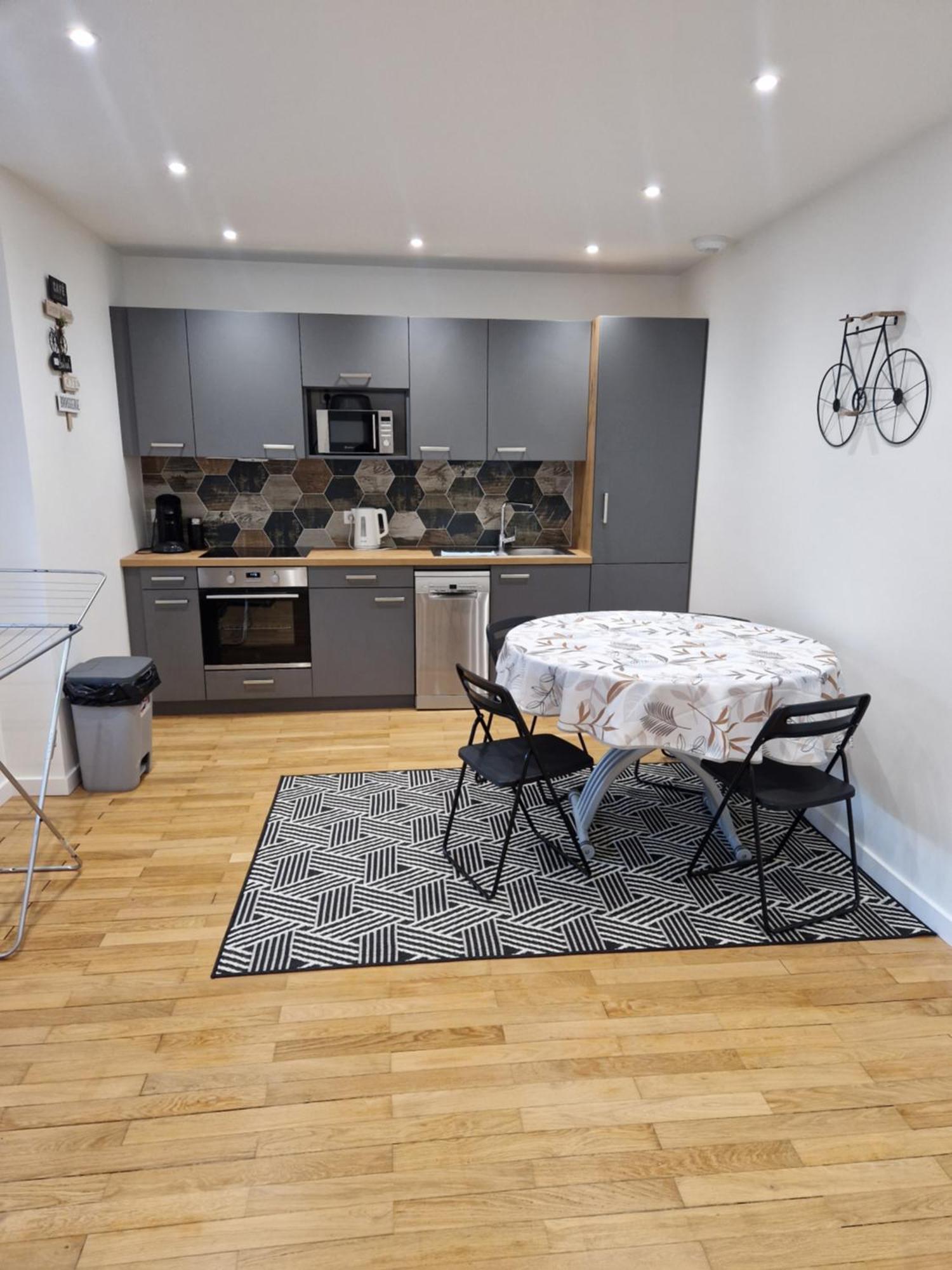 Appartement Cosy Neudorf Climatise Wifi 90M2 Στρασβούργο Εξωτερικό φωτογραφία